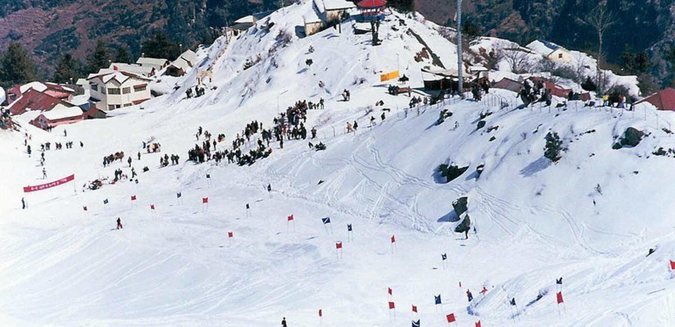 Auli Skiing Tour